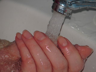 Image showing washing hands 1