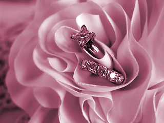 Image showing Wedding Rings Soft Mood Pink