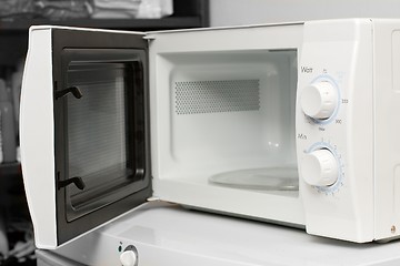 Image showing Microwave