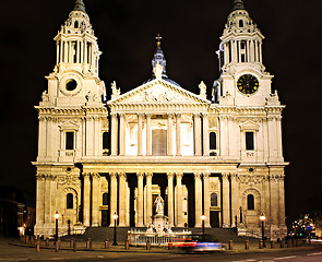 Image showing St. Paul's Cathedral London at night