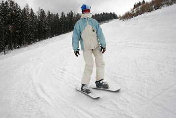 Image showing Skiing