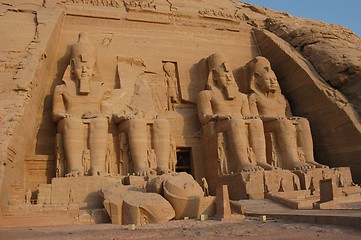 Image showing Abu Simbel colossus