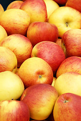 Image showing Yellow and red apples