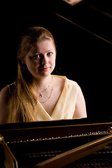 Image showing pianist