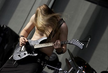 Image showing Guitarist