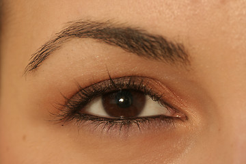 Image showing Brown eye