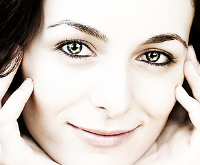 Image showing Woman with green eyes