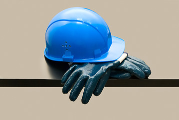 Image showing hardhat and  gloves 