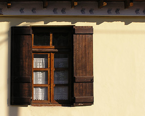 Image showing Lacy Window