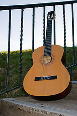 Image showing Acoustic Guitar