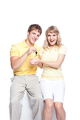 Image showing Young couple holding a set of keys