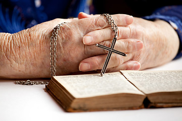 Image showing Hands with Cross