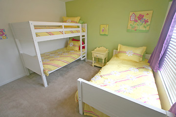 Image showing Twin and Bunk Bedroom