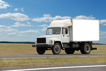 Image showing single white middle truck