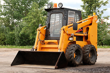 Image showing  Small bulldozer