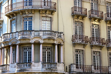 Image showing Front aspect of Lisbon town house