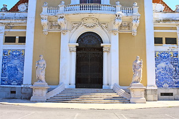 Image showing door of an old building