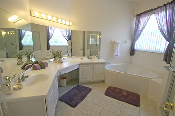 Image showing Master Bathroom