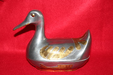 Image showing Duck in tin