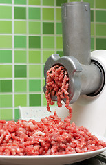 Image showing Meat grinder on kitchen