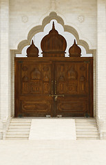 Image showing Beautiful wooden gate to a holy Jaigurudeo Temple, India.