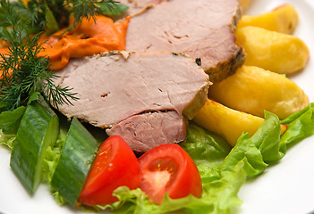 Image showing meat dish with fresh vegetables