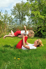 Image showing Mother and daughter - training