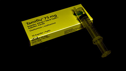 Image showing tamiflu shot