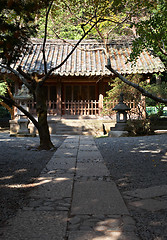 Image showing Building on the territory Kotokuin Temple, Kamakura, Japan