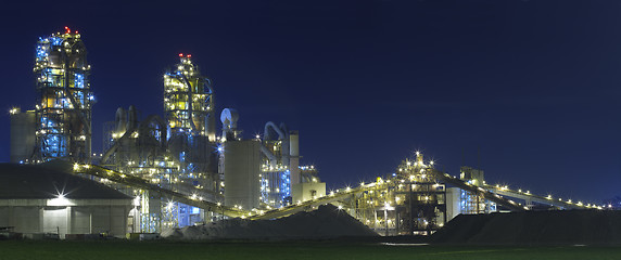 Image showing Factory / Chemical Plant At Night