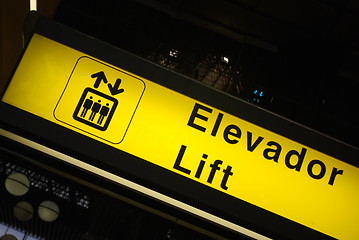 Image showing Lift/Elevator sign on airport