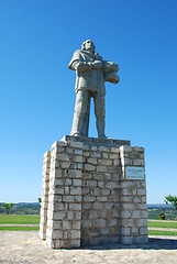 Image showing Statue of Saint D. Nuno Alvares in Ourém castle