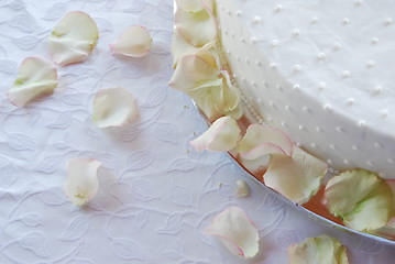 Image showing Beautiful wedding cake
