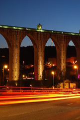 Image showing Aqueduct of the Free Waters in Lisbon (car motion)