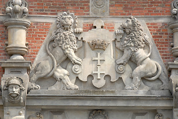 Image showing Statue with Gdansk coat of arms