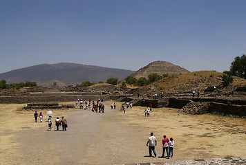 Image showing Pyramid of the Sun in Teotihuacan pyramid complex in Mexico