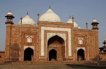 Image showing Entrance to a mosque (masjid) next to Taj Mahal, Agra, India