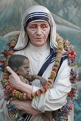 Image showing Mother Teresa statue in Prem Dan house, Kolkata