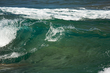 Image showing Crashing Wave on the Na Pali Coast