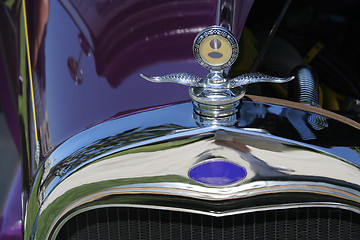 Image showing Purple Vintage Car