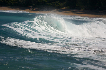 Image showing Dramatic Shorebreak Wave