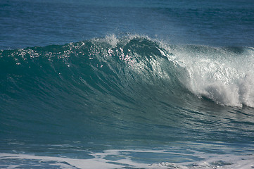 Image showing Dramatic Shorebreak Wave