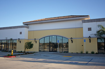 Image showing Vacant Retail Building