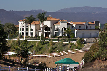 Image showing Contemporary Suburban Neighborhood