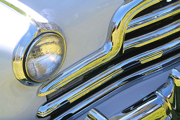 Image showing White Vintage Car