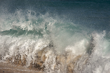 Image showing Dramatic Shorebreak Wave