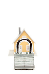 Image showing Lock and House