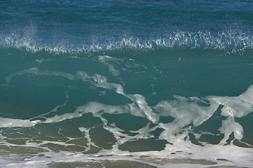 Image showing Dramatic Shorebreak Wave