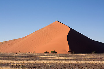 Image showing red dunes of sossusvlei