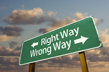 Image showing Right and Wrong Way Green Road Sign